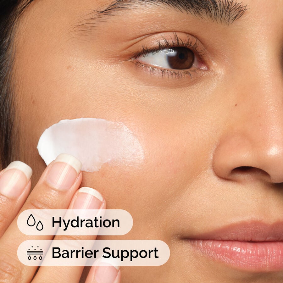 natural-moisturizing-factors-ha-s8 ord-natural-moisturizing-factors-ha-model-application-with-benefits.jpg